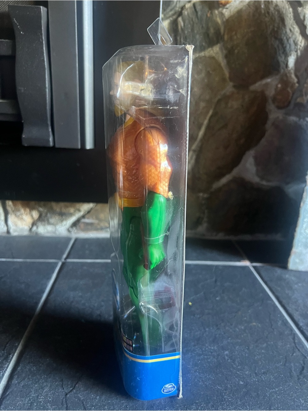 DC Aquaman Figure - Red, Green, Blonde - Picture 5 of 8